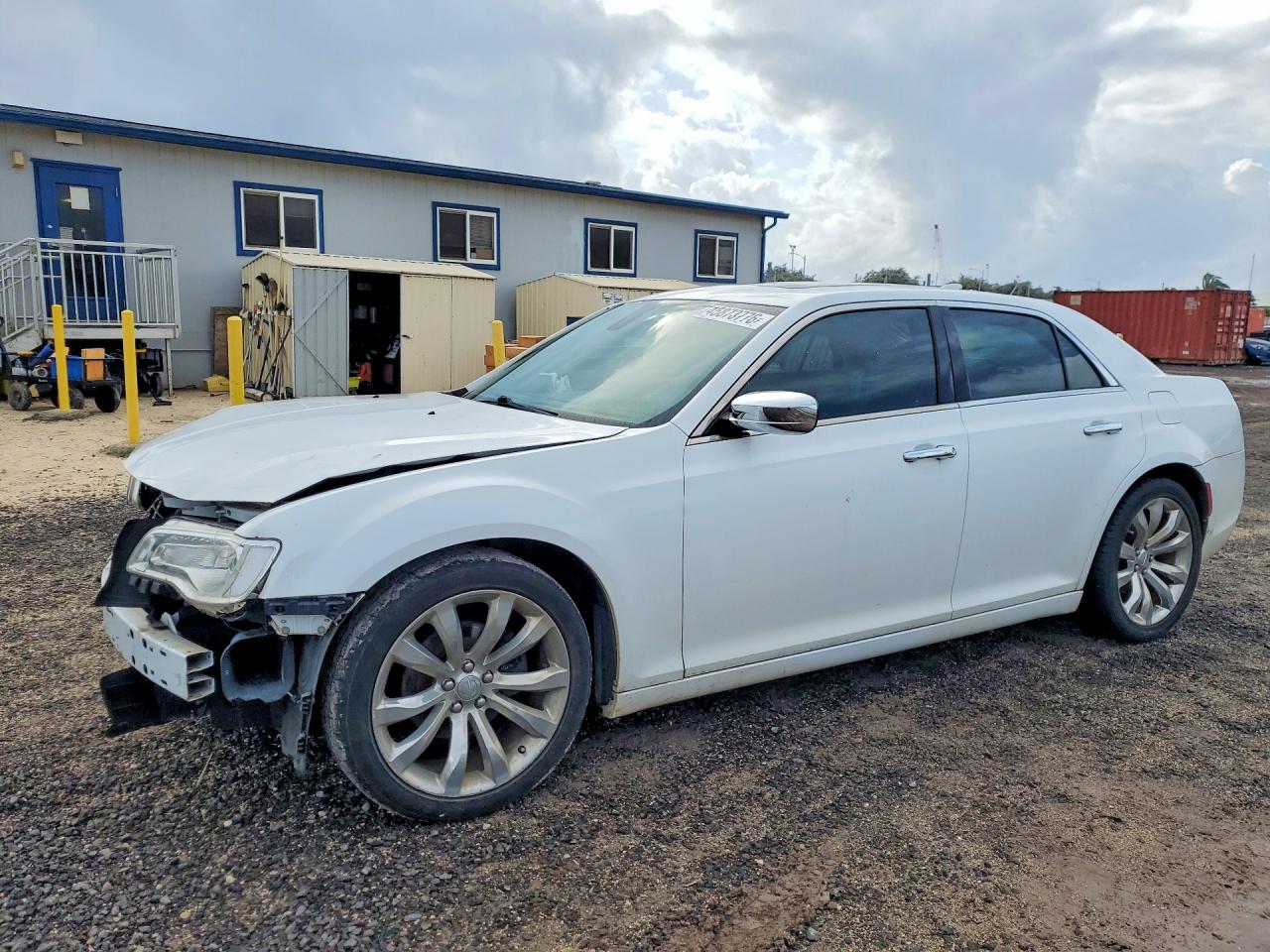 Salvage Chrysler 300 Image