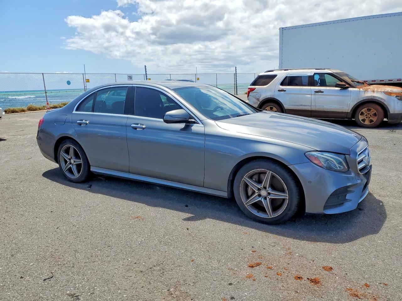 Mercedes-Benz E-Class 300
