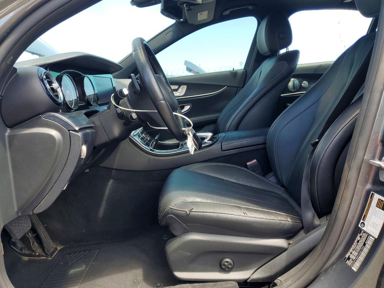 Mercedes-Benz E-Class 300