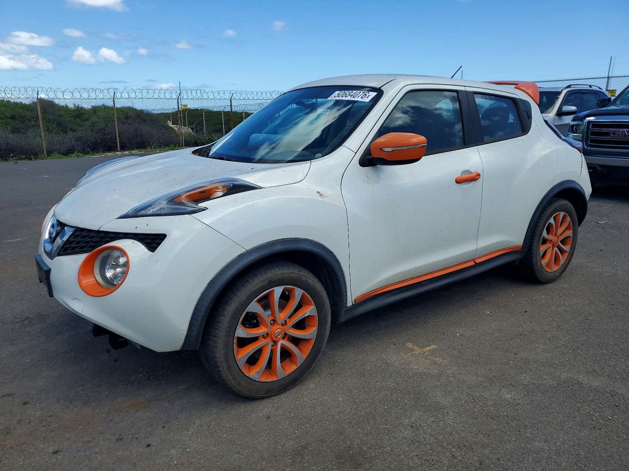 Salvage Nissan JUKE Image