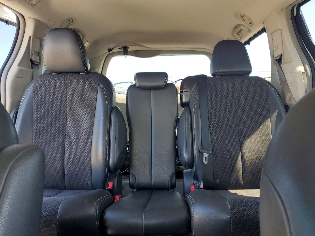Toyota Sienna Sport
