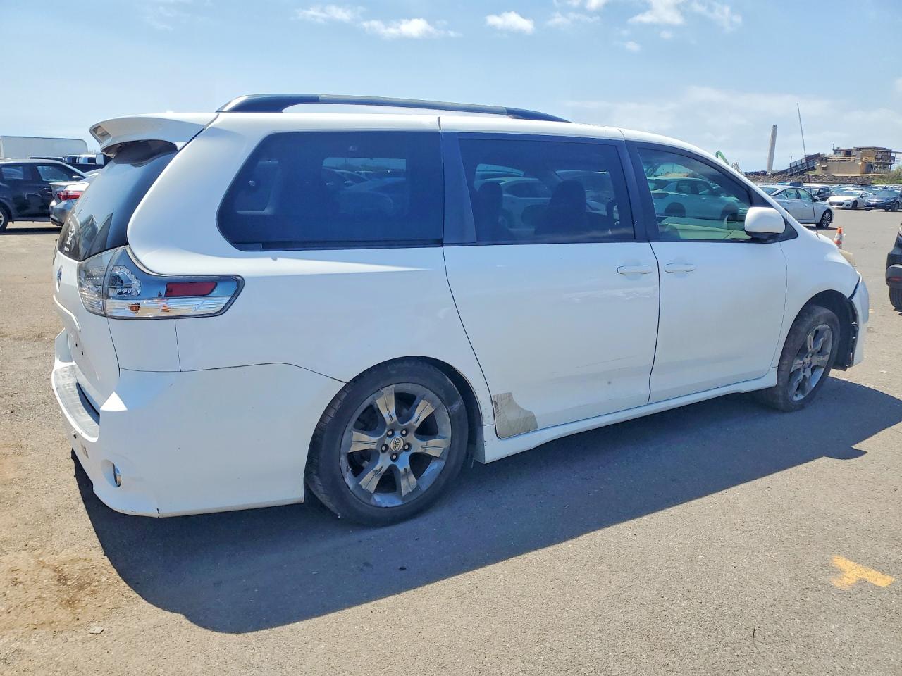 Toyota Sienna Sport