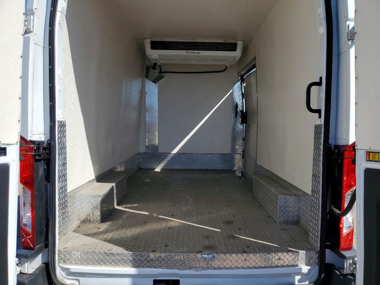 Ford Transit T-250