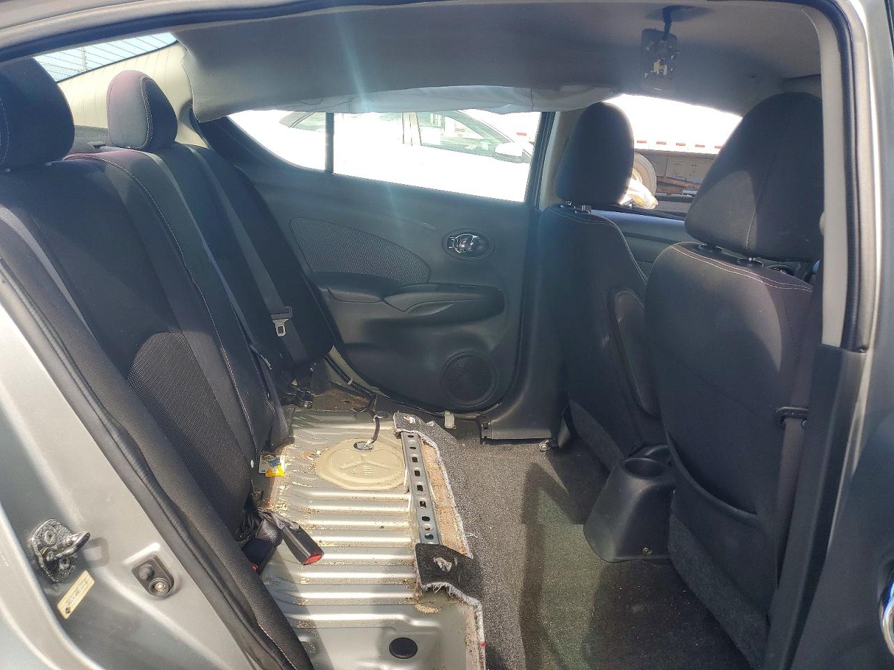 Nissan Versa 1.6 Sv