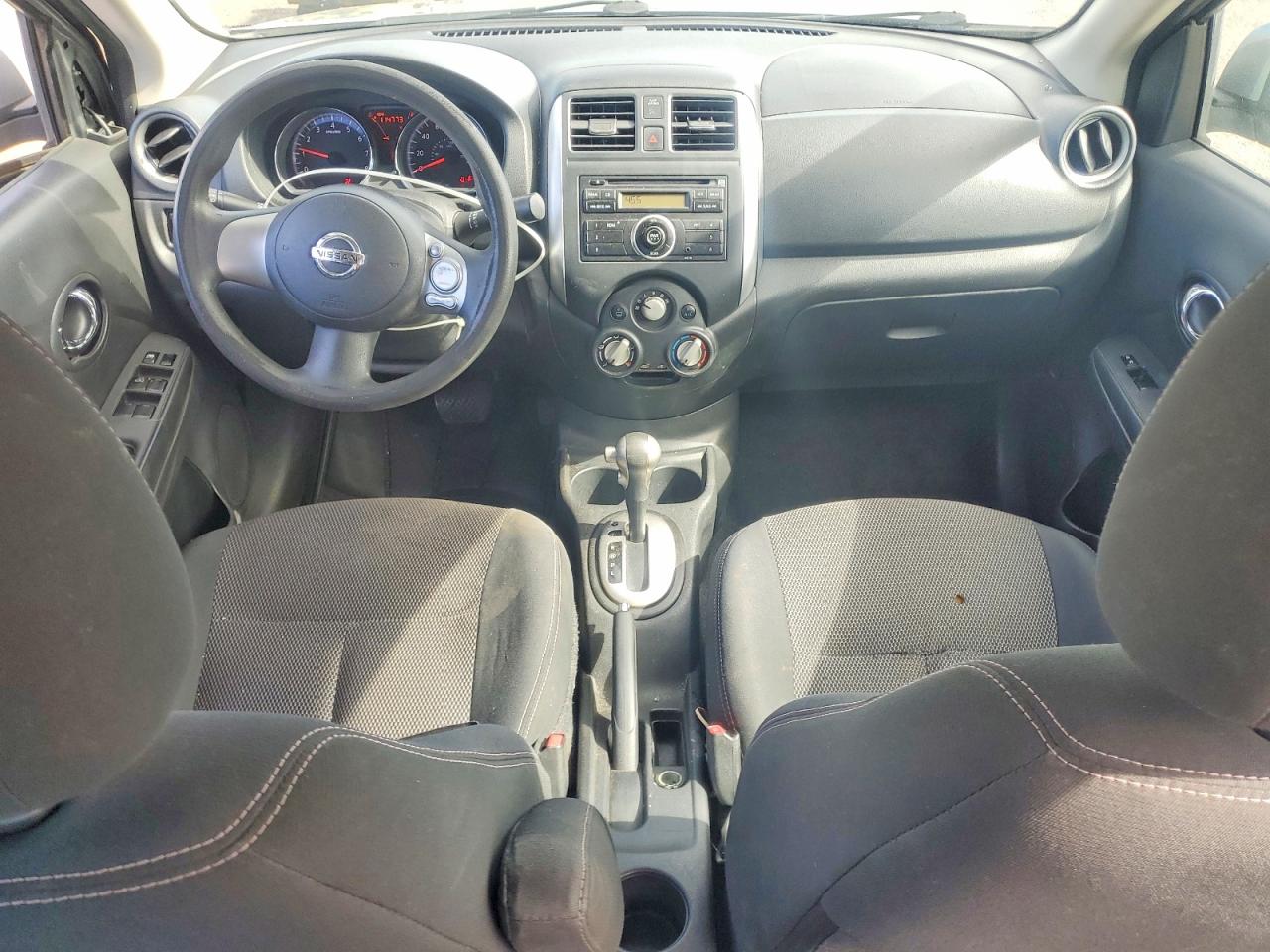 Nissan Versa 1.6 Sv