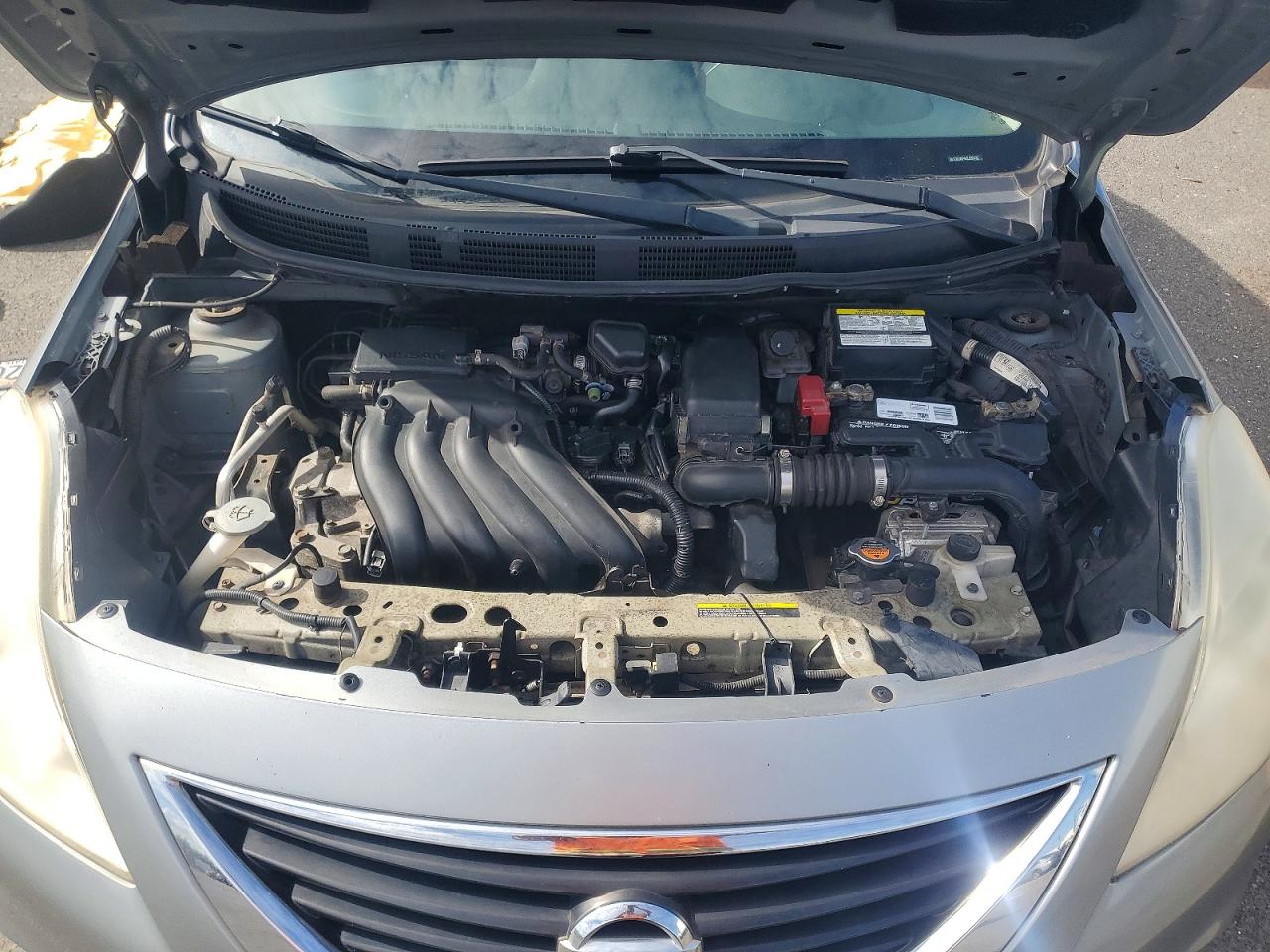 Nissan Versa 1.6 Sv