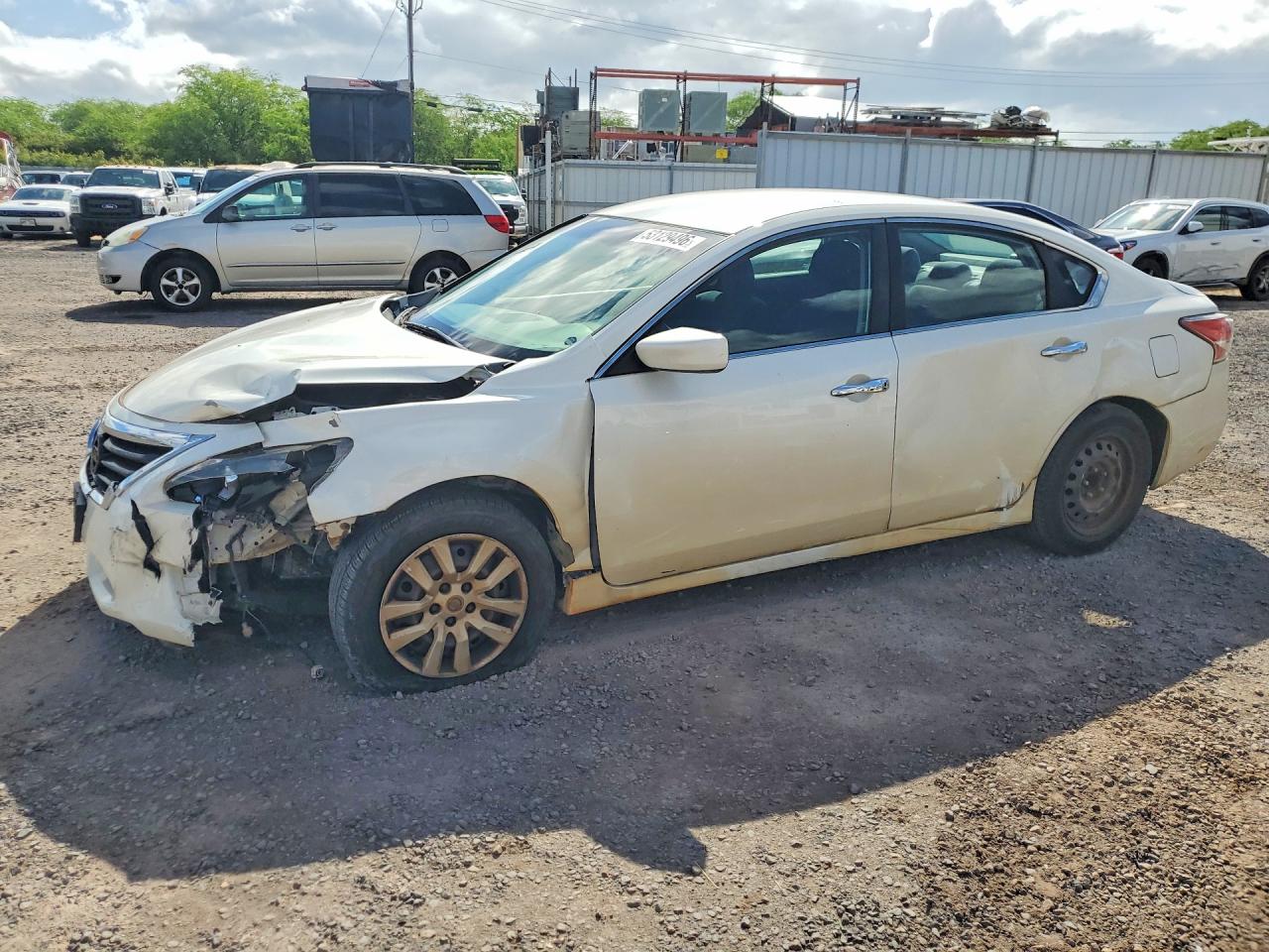 Salvage Nissan Altima Image
