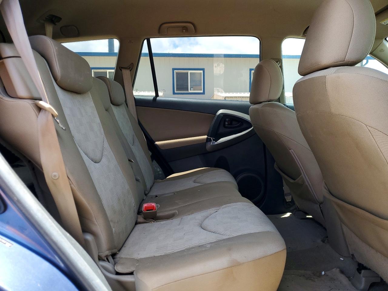 Toyota RAV4 Base