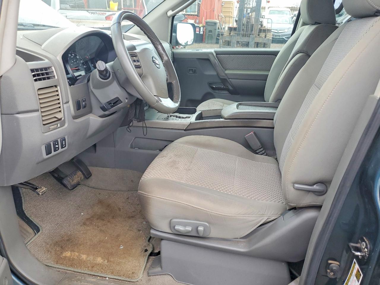 Nissan Armada Se