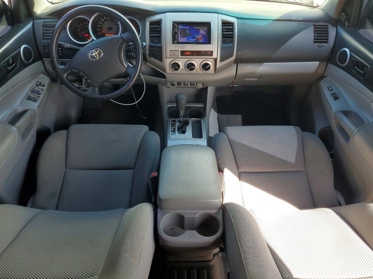 Toyota Tacoma Prerunner V6