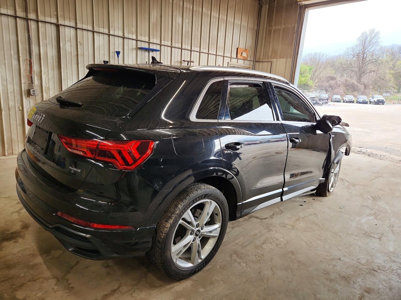 Audi Q3 Premium Plus S Line 45