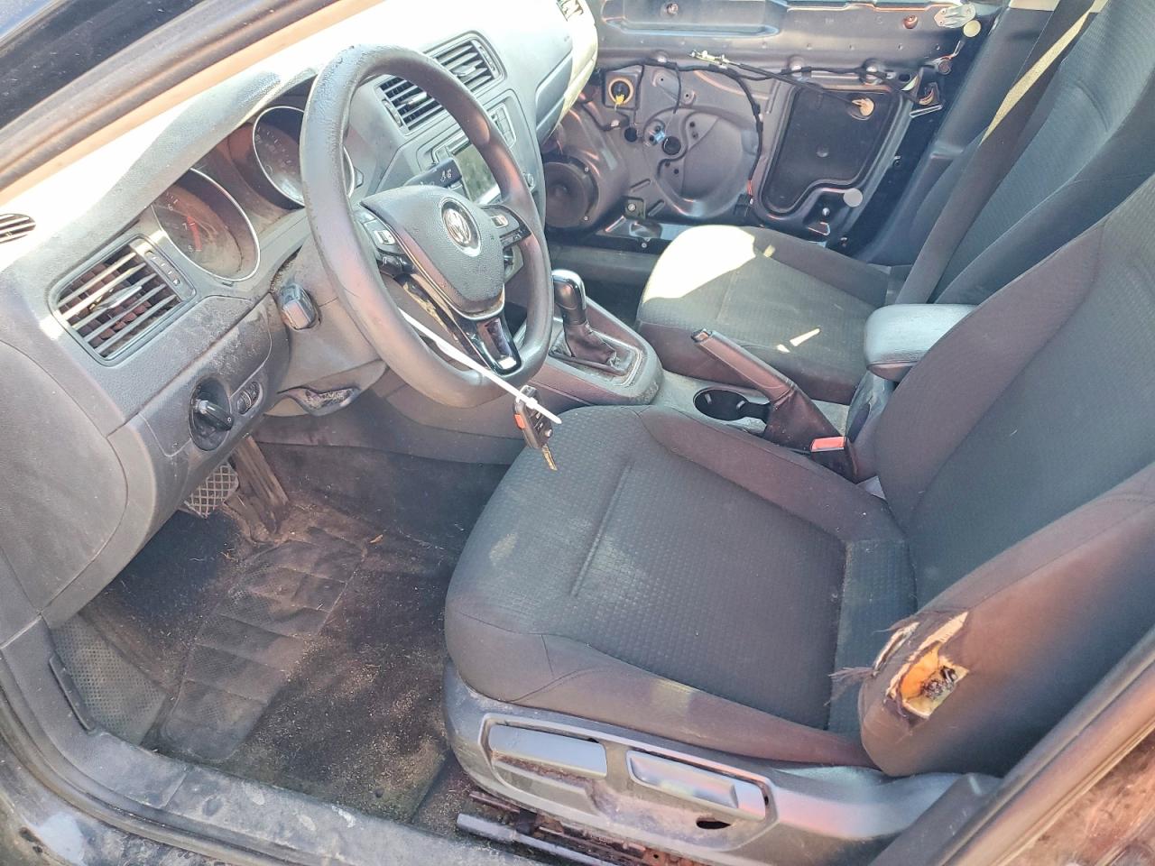 Volkswagen Jetta S