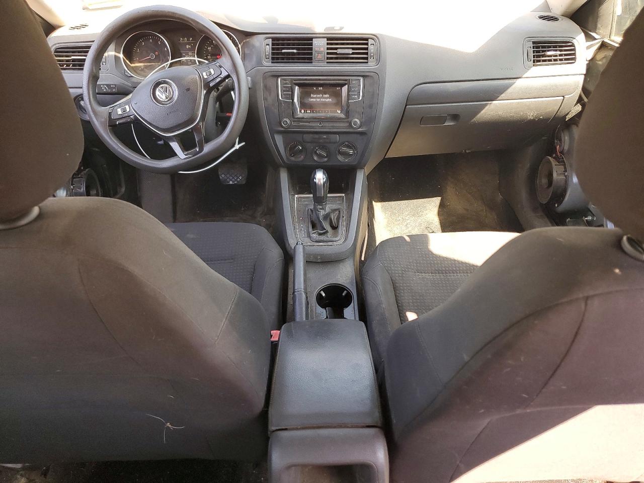 Volkswagen Jetta S