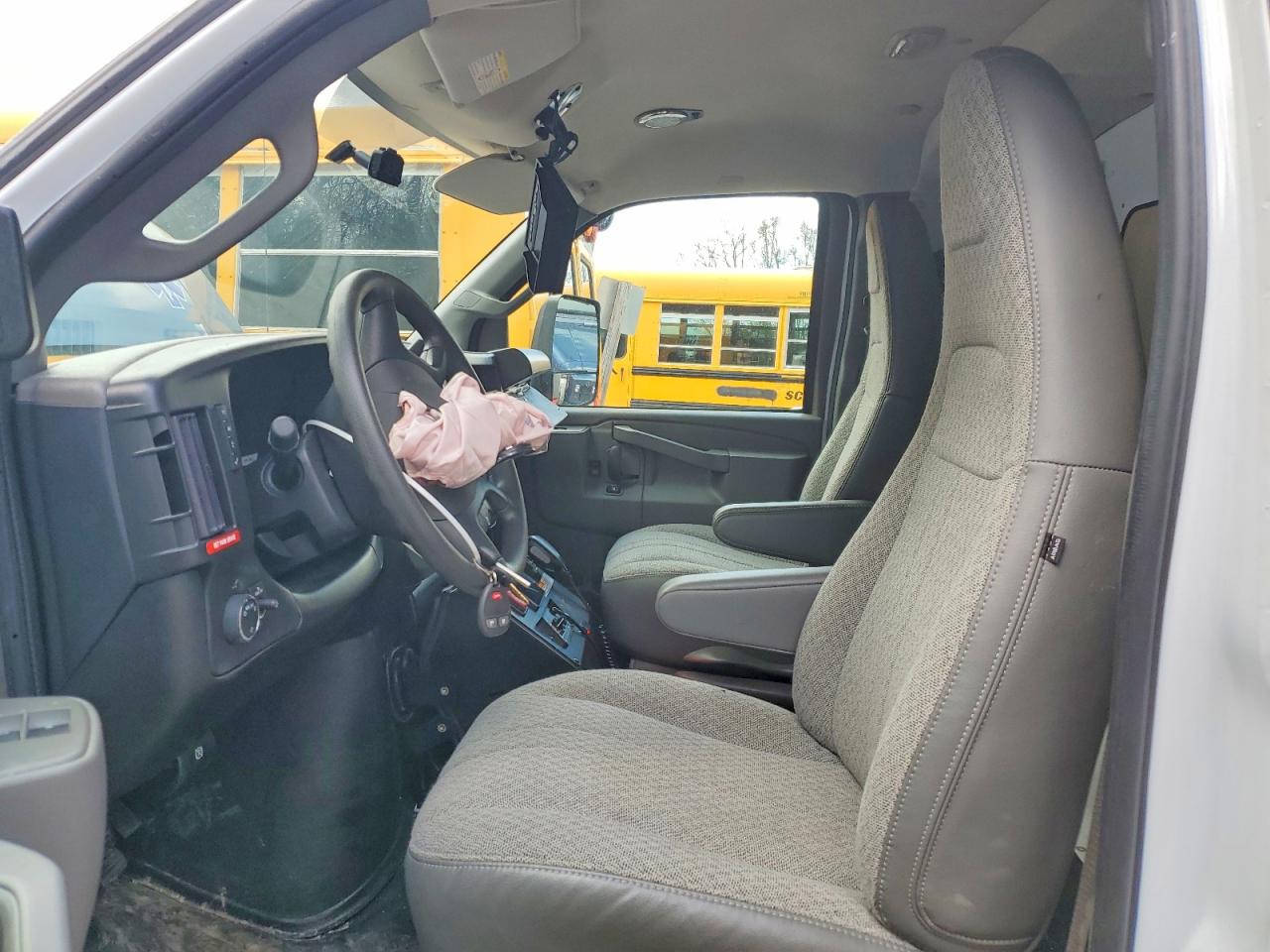 Chevrolet 3500