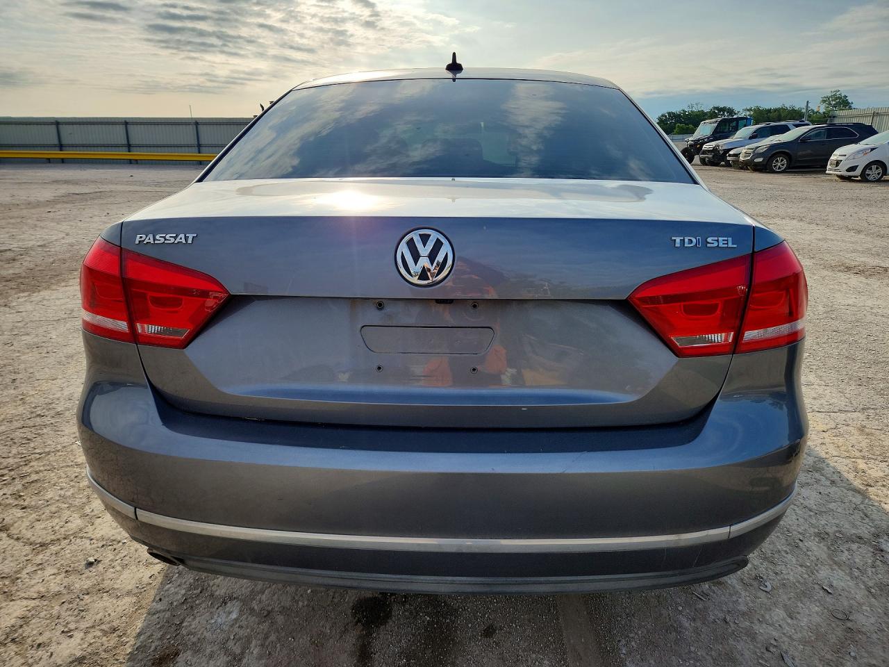 Volkswagen Passat Sel