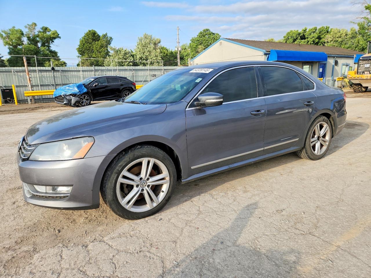 Salvage Volkswagen Passat Image