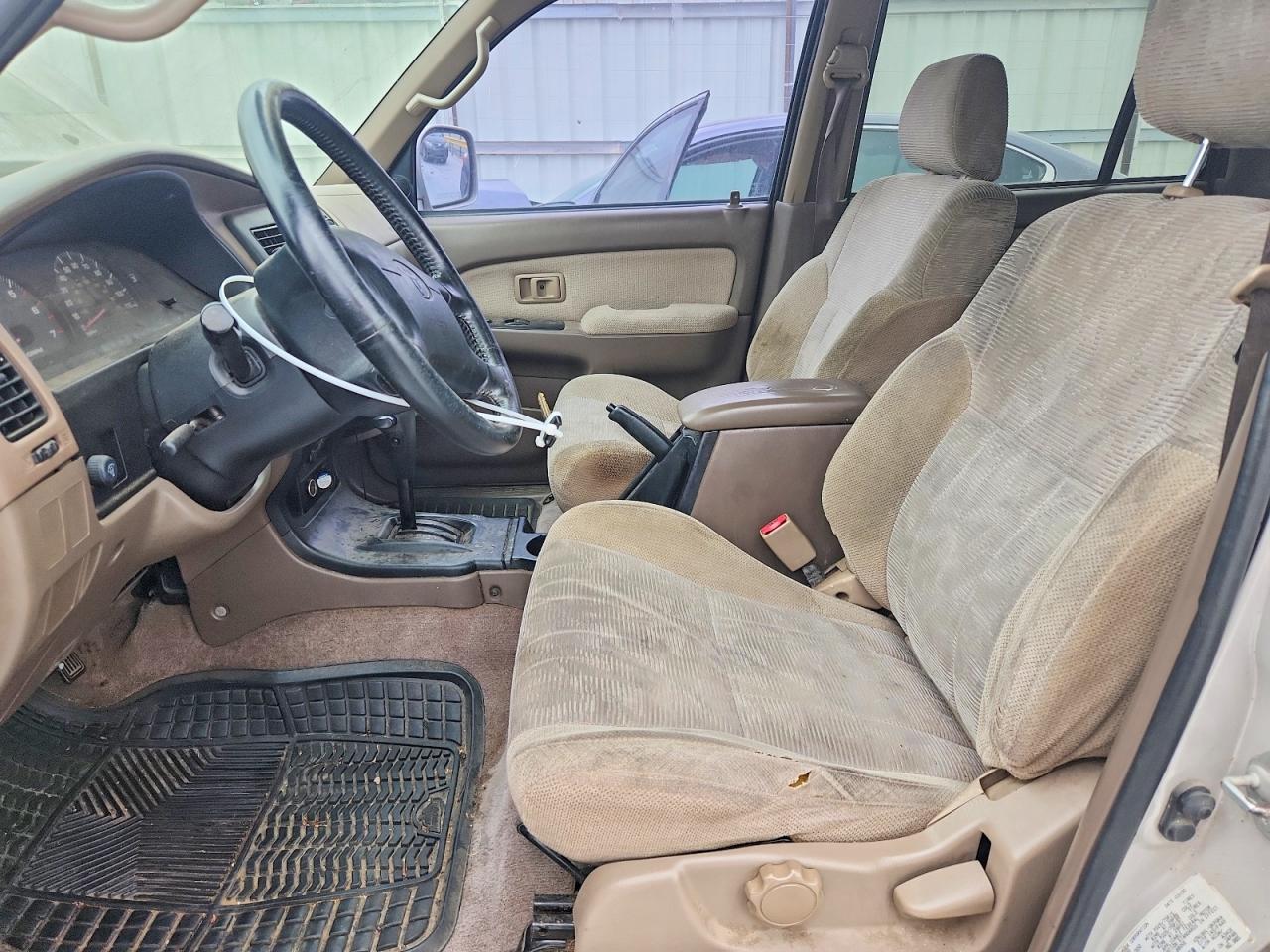 Toyota 4Runner Sr5