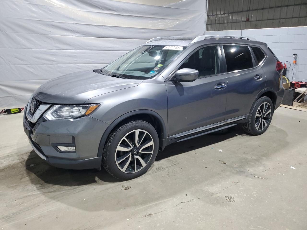 Salvage Nissan Rogue Image