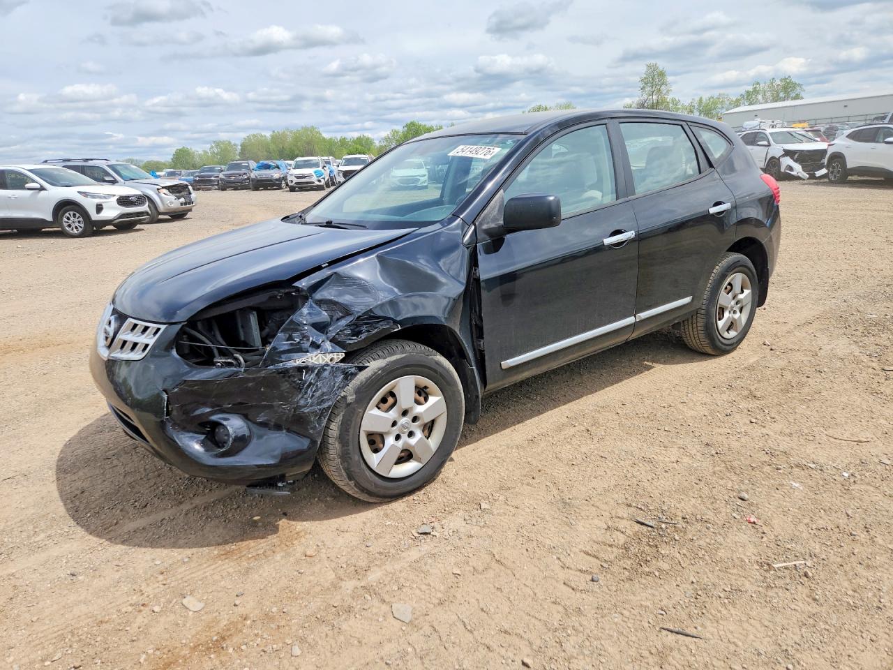 Salvage Nissan Rogue Image
