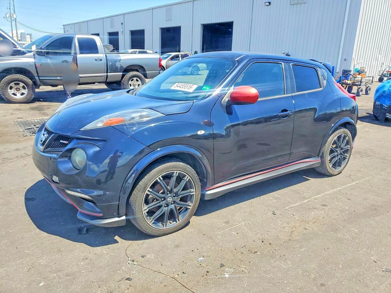 Salvage Nissan JUKE Image