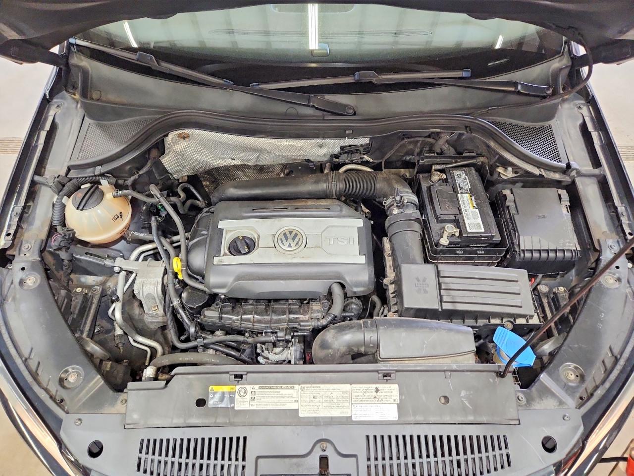 Volkswagen Tiguan S