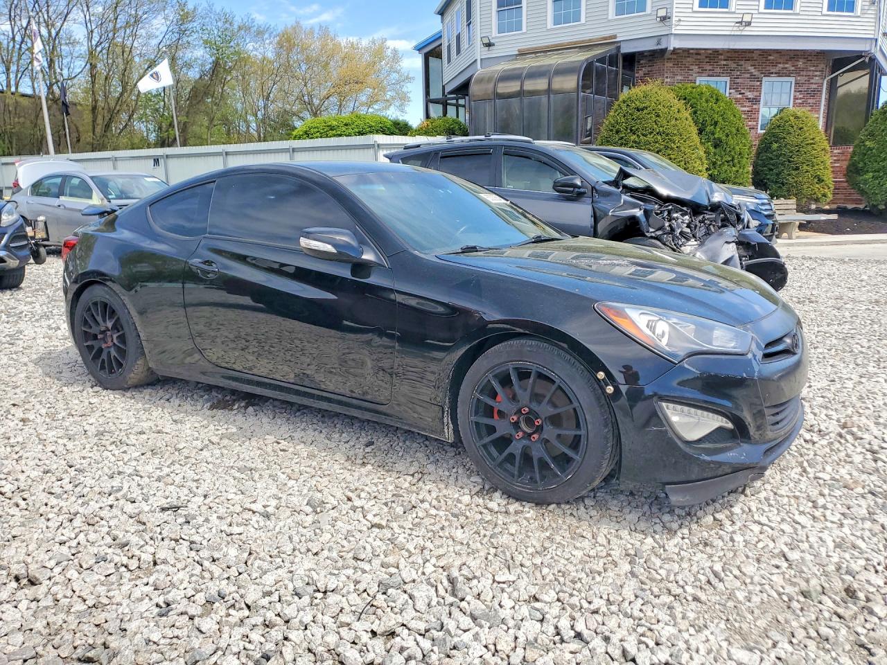 Hyundai Genesis 3.8l
