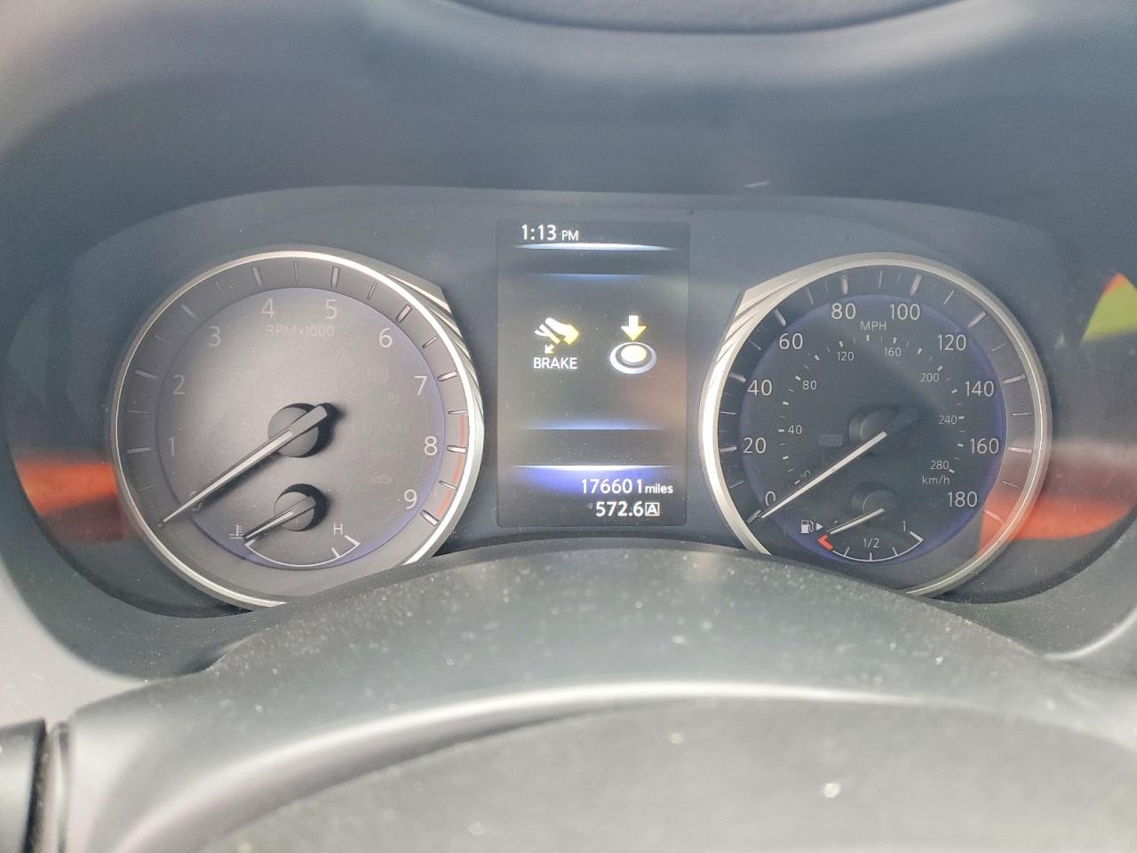INFINITI Q50 Premium