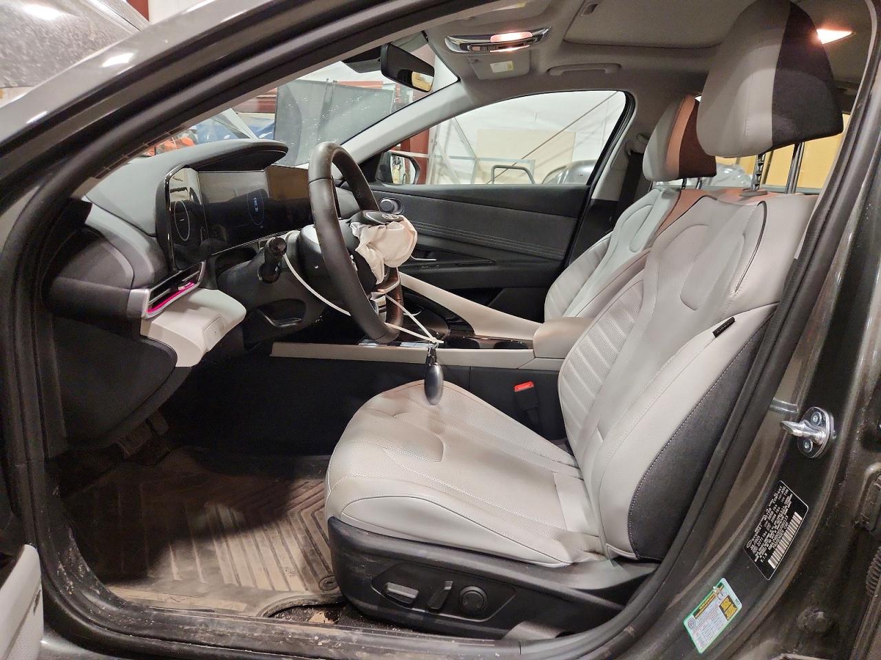 Hyundai ELANTRA Limited