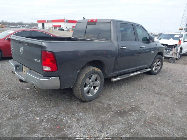 Ram 1500 Big Horn  4x4 5'7 Box