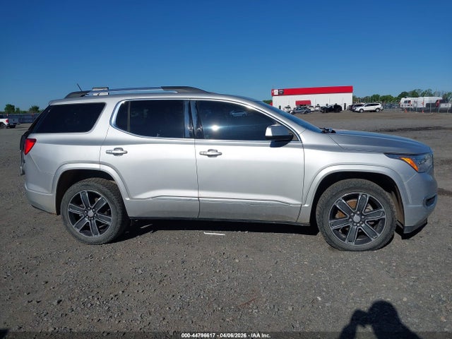 GMC Acadia Denali