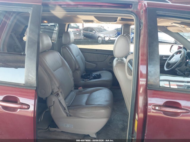Toyota Sienna Xle
