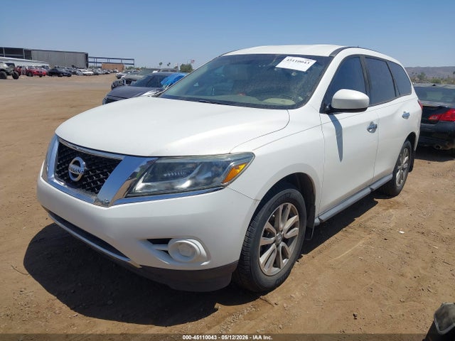 Nissan Pathfinder S