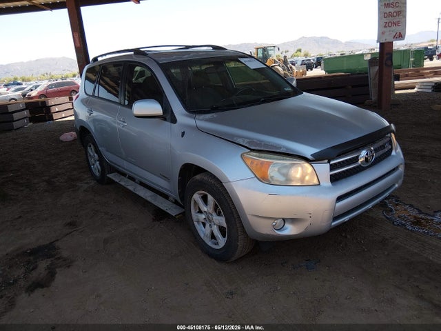 Salvage Toyota RAV4 Image