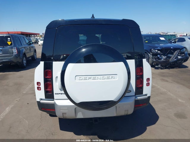 Land Rover Defender 130 Se