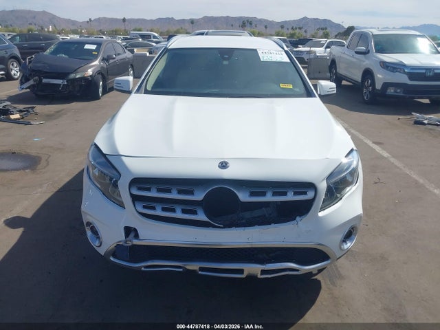 Mercedes-Benz GLA 4matic