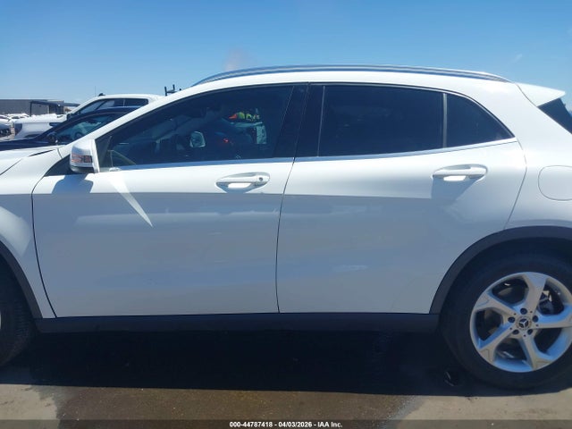 Mercedes-Benz GLA 4matic