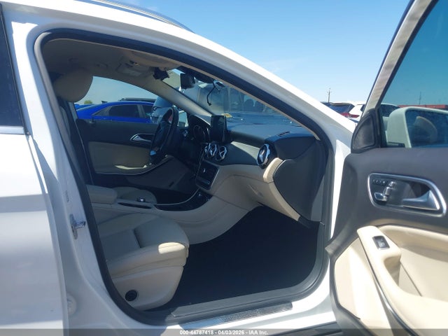 Mercedes-Benz GLA 4matic