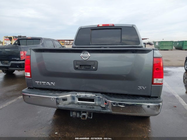 Nissan Titan Sv