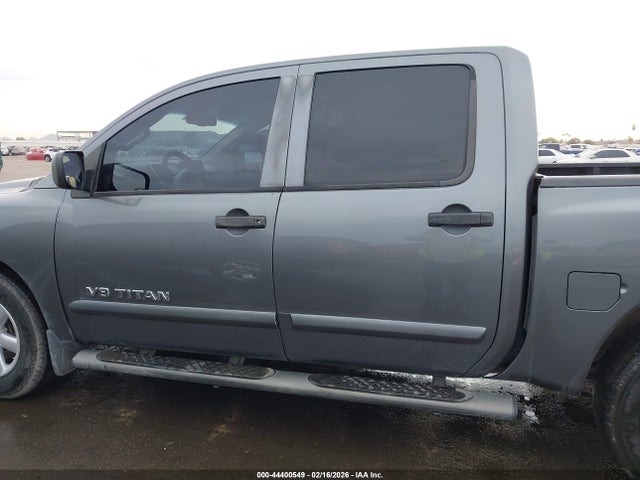 Nissan Titan Sv