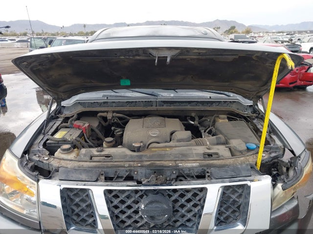 Nissan Titan Sv