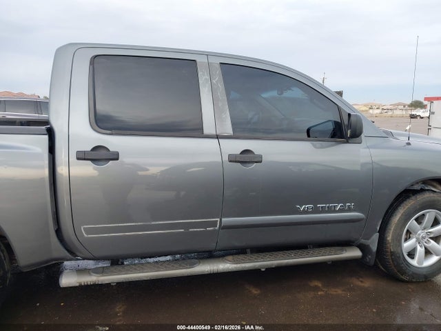 Nissan Titan Sv