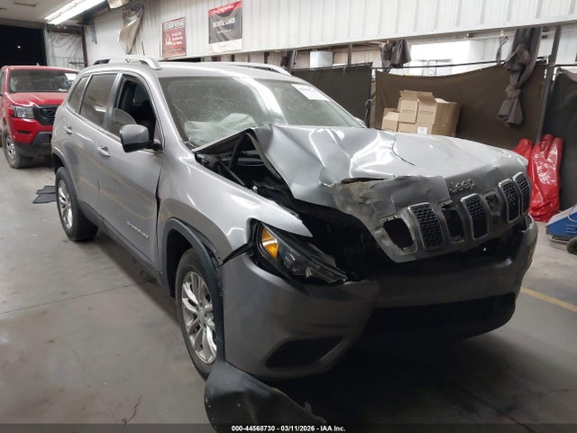 Salvage Jeep Cherokee Image