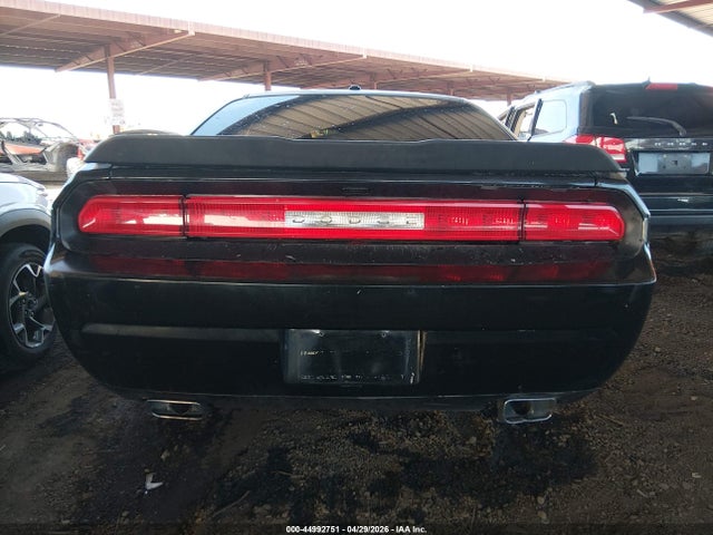 Dodge Challenger Sxt