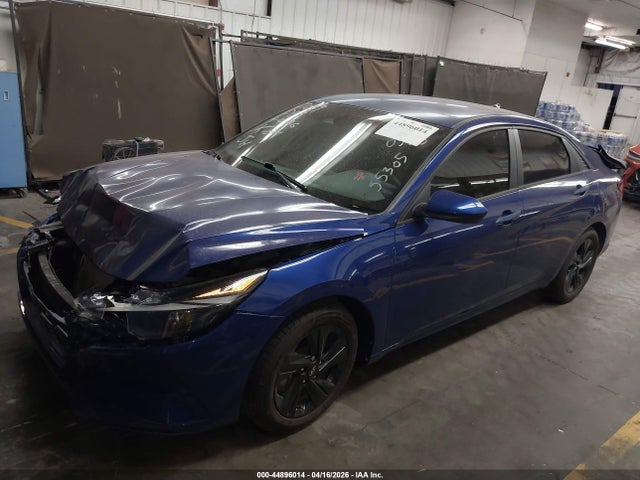 Hyundai ELANTRA Sel