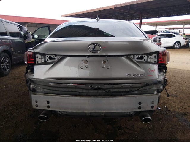 Lexus Is