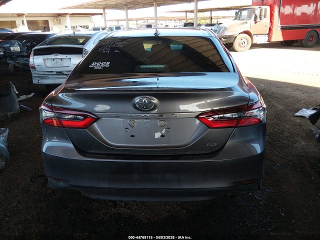 Toyota Camry Le