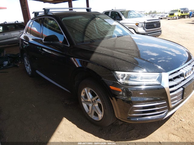 Salvage Audi Q5 Image