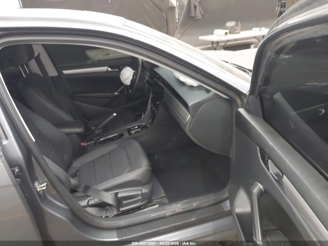 Volkswagen Passat 2.0t Se