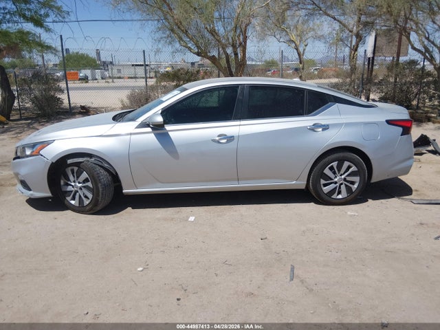Nissan Altima S Fwd