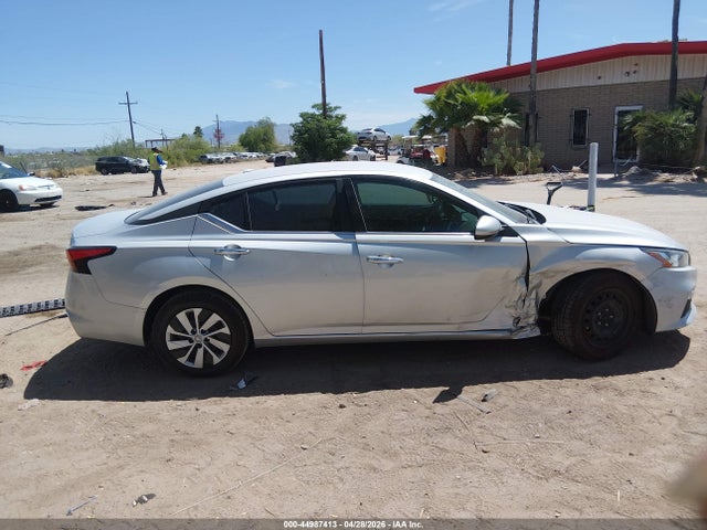 Nissan Altima S Fwd